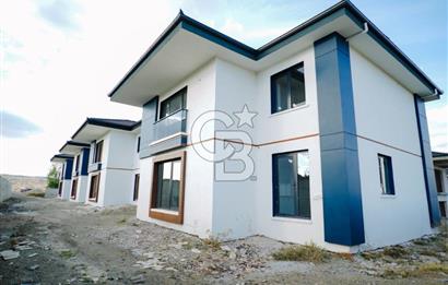 ELMADAĞ TATLICA MAHALLESİNDE SİTE'DE SATILIK 4+1 LÜKS VİLLA