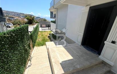 JASSE'DEN KUŞADASIN'DA TRİPLEX HAVUZLU BAHÇELİ