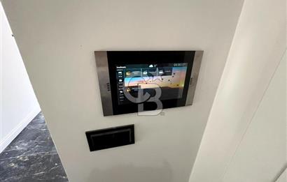 JASSE'DEN KUŞADASIN'DA TRİPLEX HAVUZLU BAHÇELİ