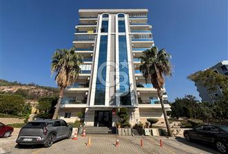 KARŞIYAKA ZÜBEYDE HANIM MAHALLESİNDE HAVUZLU 3+1 SATILIK DAİRE