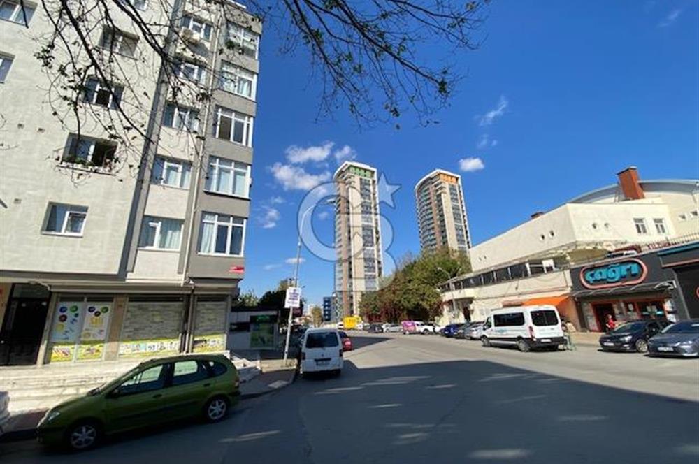 KARTAL PETROL-İŞ'DE CADDE ÜZERİ FERAH VE ULAŞIMI KOLAY 3+1 DAİRE