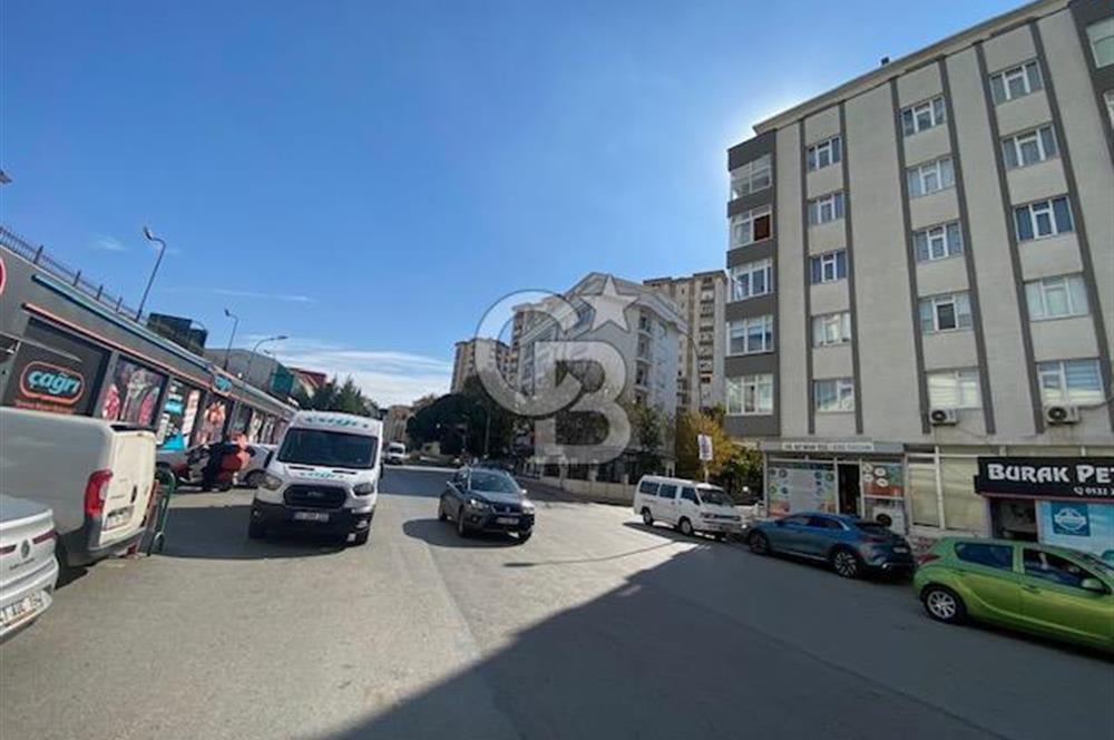 KARTAL PETROL-İŞ'DE CADDE ÜZERİ FERAH VE ULAŞIMI KOLAY 3+1 DAİRE