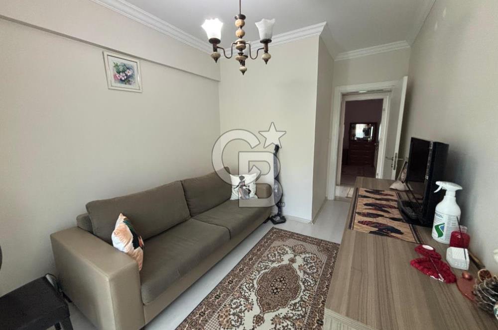 KARŞIYAKA ZÜBEYDE HANIM MAHALLESİNDE HAVUZLU 3+1 SATILIK DAİRE