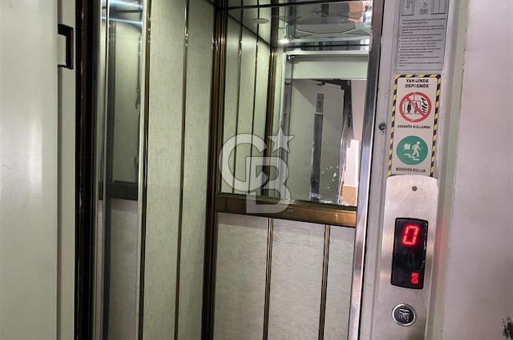 KARTAL PETROL-İŞ'DE CADDE ÜZERİ FERAH VE ULAŞIMI KOLAY 3+1 DAİRE