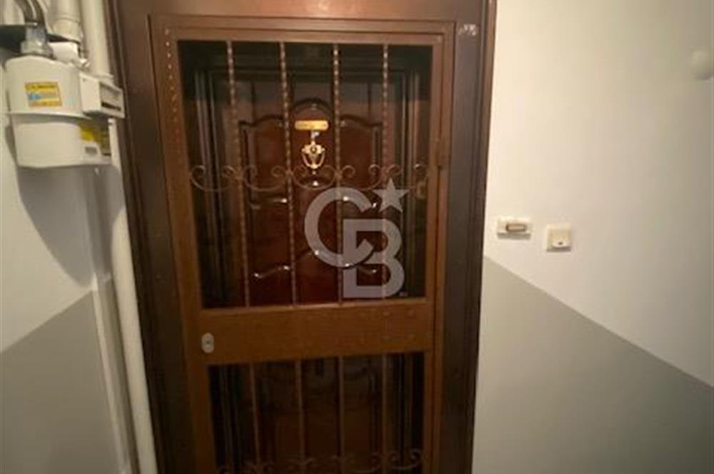 KARTAL PETROL-İŞ'DE CADDE ÜZERİ FERAH VE ULAŞIMI KOLAY 3+1 DAİRE
