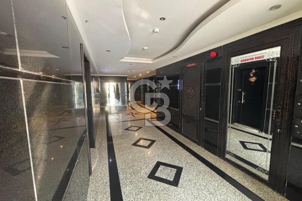 KARŞIYAKA ZÜBEYDE HANIM MAHALLESİNDE HAVUZLU 3+1 SATILIK DAİRE