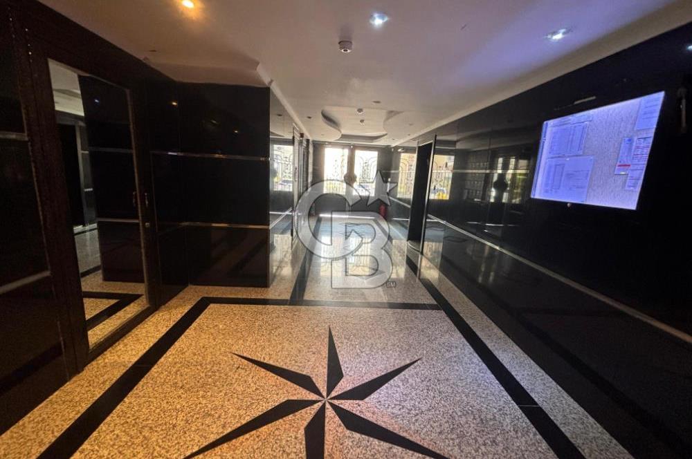 KARŞIYAKA ZÜBEYDE HANIM MAHALLESİNDE HAVUZLU 3+1 SATILIK DAİRE