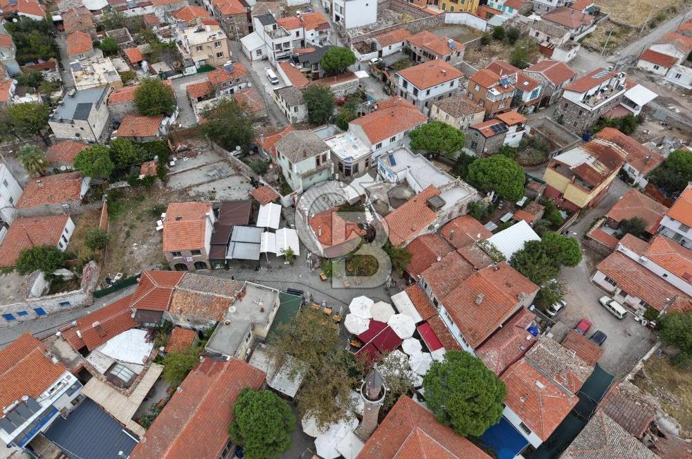 Küçükköy de Satılık Köşe Bina*AvlU