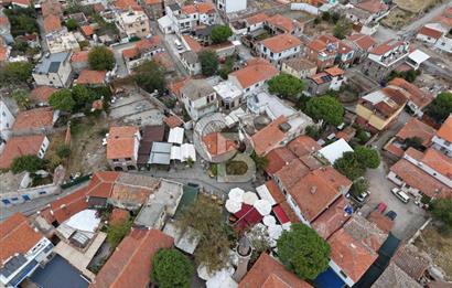 Küçükköy de Satılık Köşe Bina*AvlU