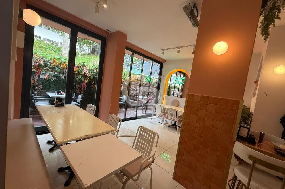 Üsküdar’da Devren Hazır Müşterili İşlek Dükkan, Restorant