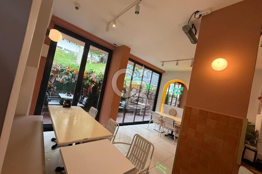 Üsküdar’da Devren Hazır Müşterili İşlek Dükkan, Restorant