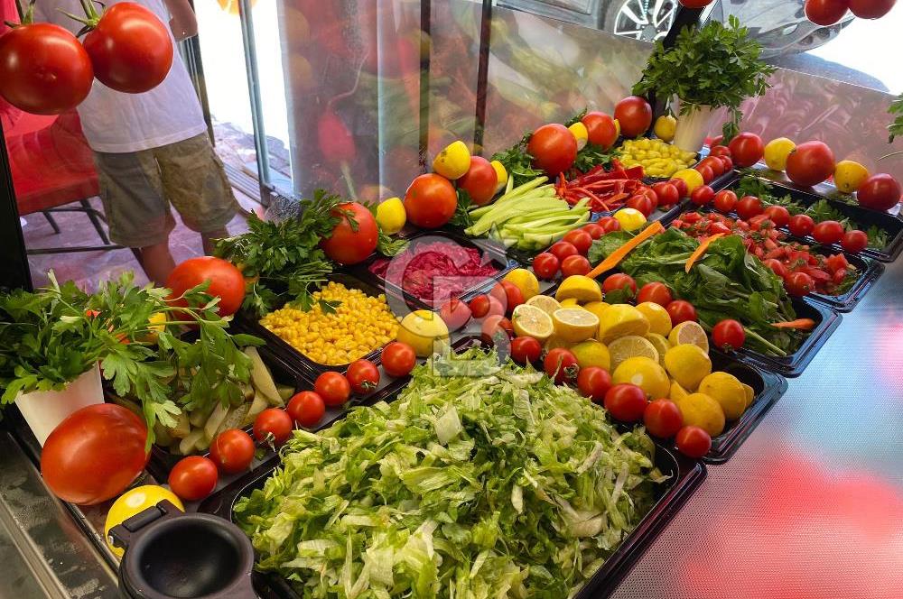 Üsküdar’da Devren Hazır Müşterili İşlek Dükkan