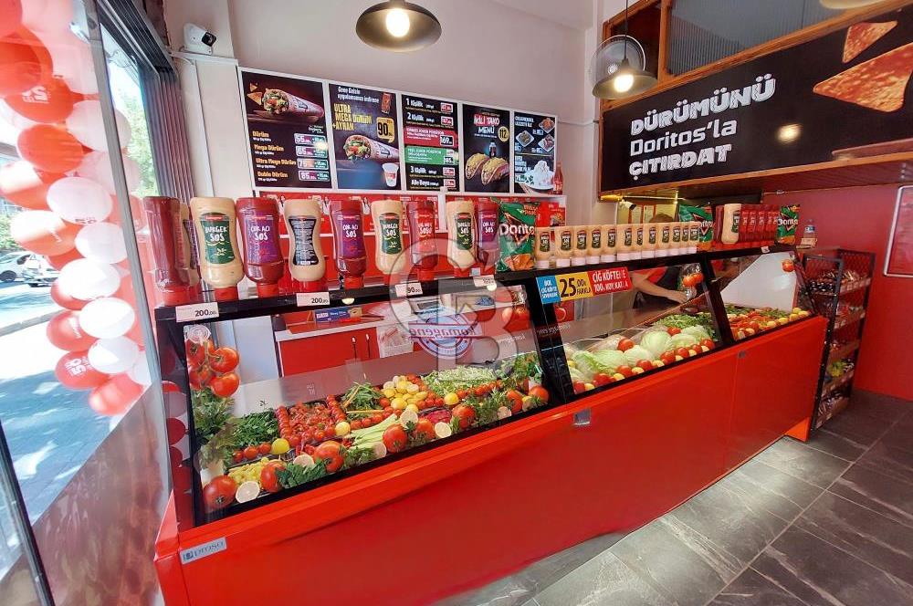 Üsküdar’da Devren Hazır Müşterili İşlek Dükkan