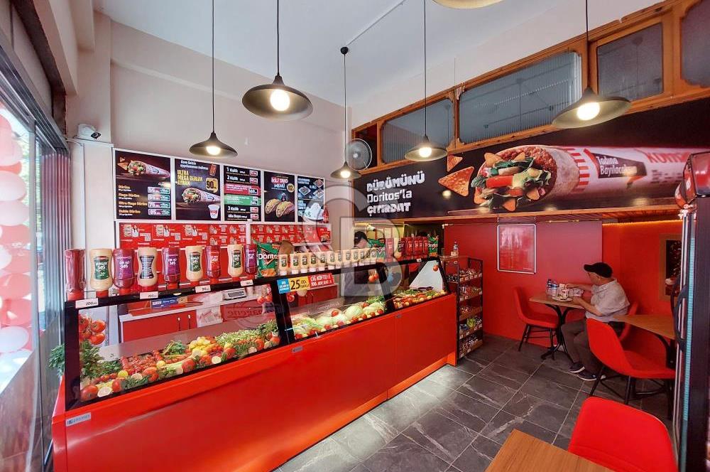 Üsküdar’da Devren Hazır Müşterili İşlek Dükkan