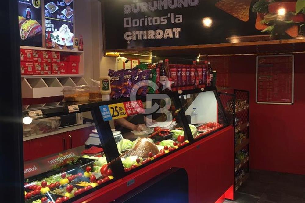 Üsküdar’da Devren Hazır Müşterili İşlek Dükkan