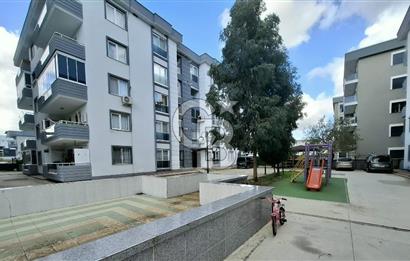 MENDERES COLDWELL BANKER POYRAZ'DAN SİTE İÇİ GENİŞ BAKIMLI DAİRE