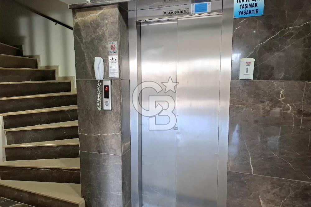 MENDERES COLDWELL BANKER POYRAZ'DAN SİTE İÇİ GENİŞ BAKIMLI DAİRE