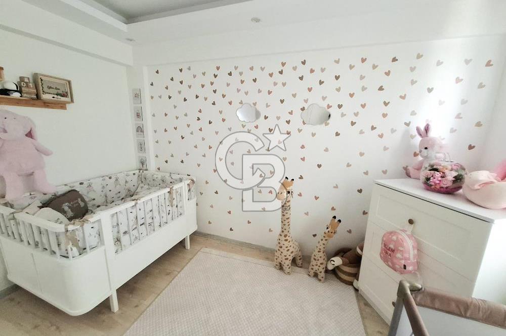 MENDERES COLDWELL BANKER POYRAZ'DAN SİTE İÇİ GENİŞ BAKIMLI DAİRE