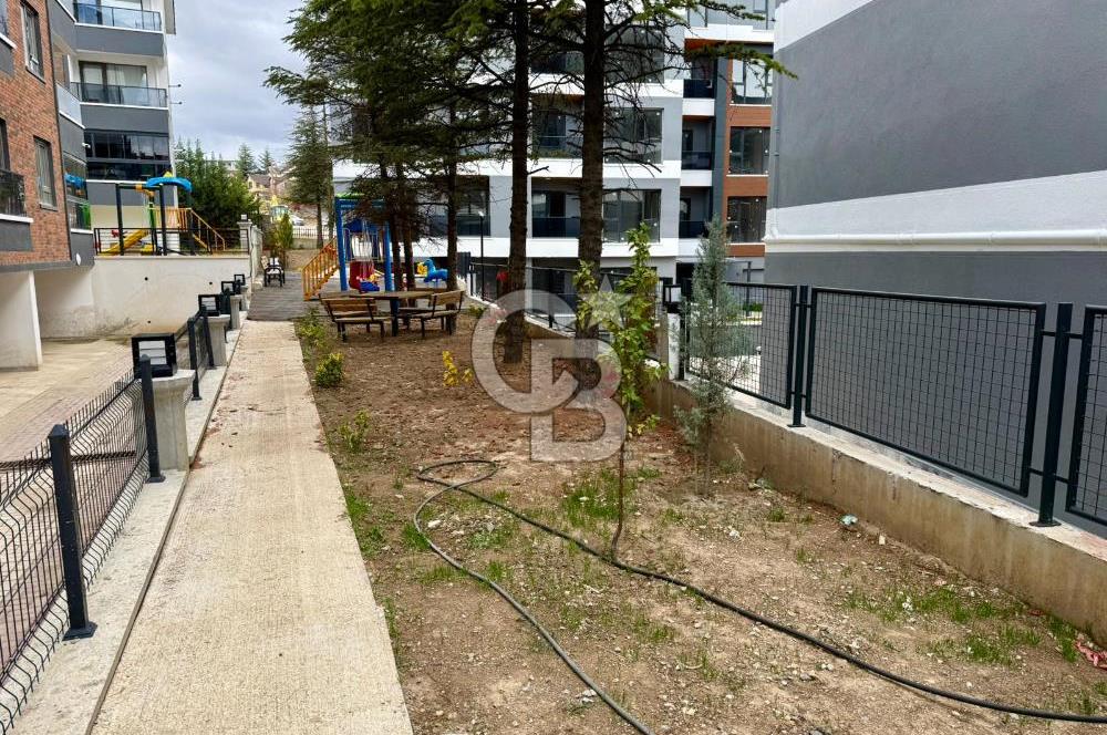 SİTE İÇİNDE LÜX İSKANLI OTURUMA HAZIR MERKEZİ KONUM 2+1DUBLEX