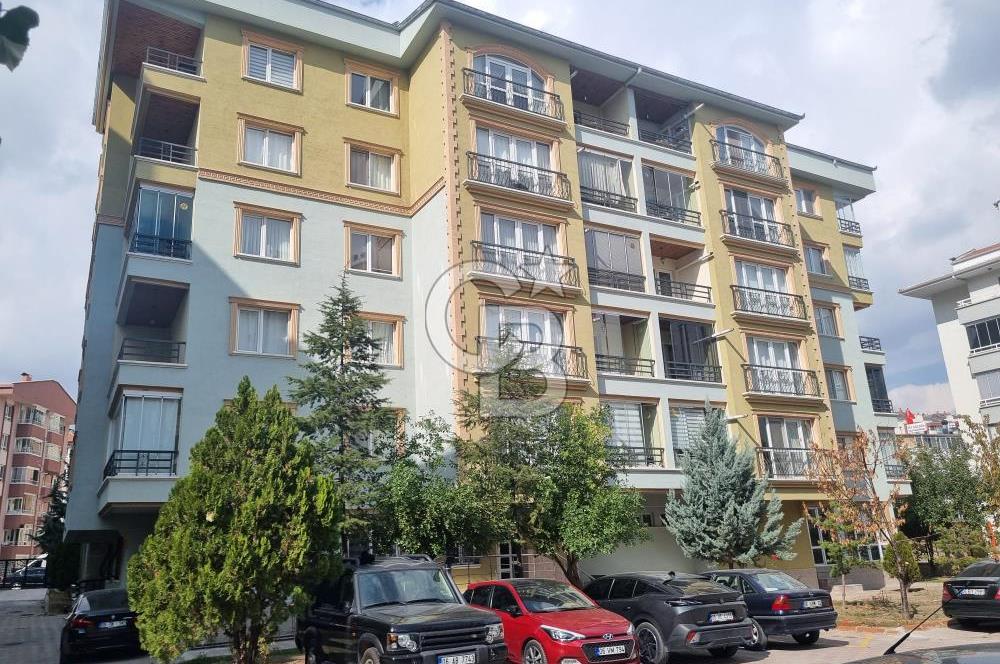 MERKEZİ KONUMDA DALGIÇ APARTMANINDA 130 M2 NET 3+1 KİLERLİ DAİRE