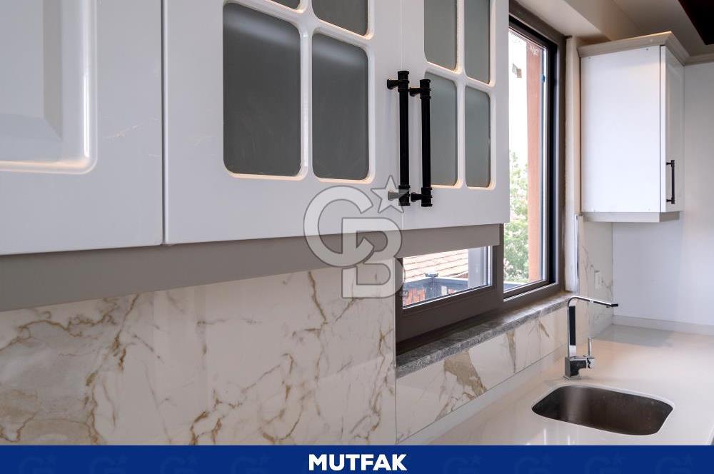 BAŞİSKELE AŞAĞI YUVACIK MAHMUTPAŞA MAH DENİZ MANZARALI 3+1 ÇATI DUBLEKS