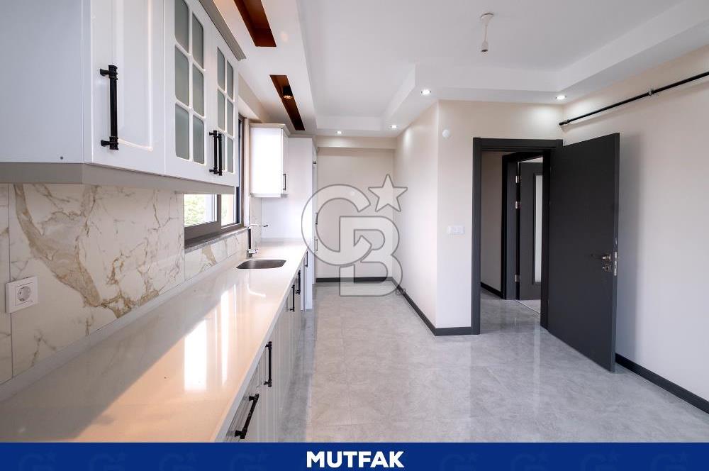 BAŞİSKELE AŞAĞI YUVACIK MAHMUTPAŞA MAH DENİZ MANZARALI 3+1 ÇATI DUBLEKS