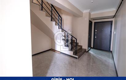 BAŞİSKELE AŞAĞI YUVACIK MAHMUTPAŞA MAH DENİZ MANZARALI 3+1 ÇATI DUBLEKS