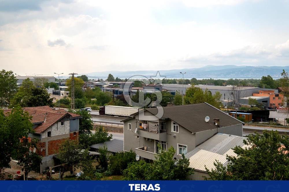 BAŞİSKELE AŞAĞI YUVACIK MAHMUTPAŞA MAH DENİZ MANZARALI 3+1 ÇATI DUBLEKS