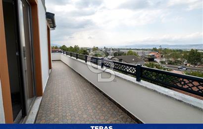 BAŞİSKELE AŞAĞI YUVACIK MAHMUTPAŞA MAH DENİZ MANZARALI 3+1 ÇATI DUBLEKS