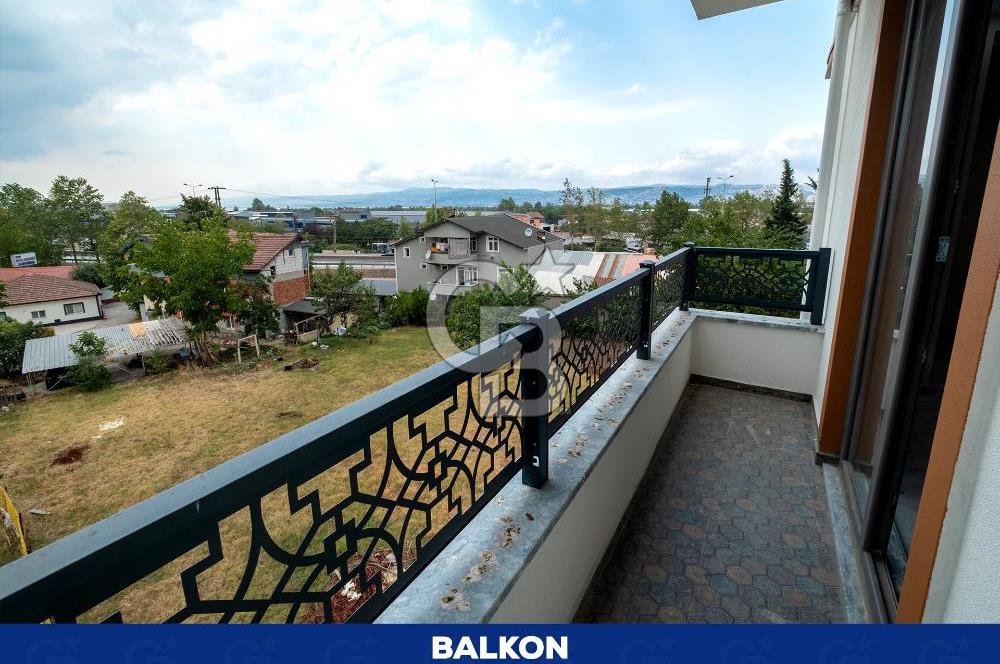 BAŞİSKELE AŞAĞI YUVACIK MAHMUTPAŞA MAH DENİZ MANZARALI 3+1 ÇATI DUBLEKS