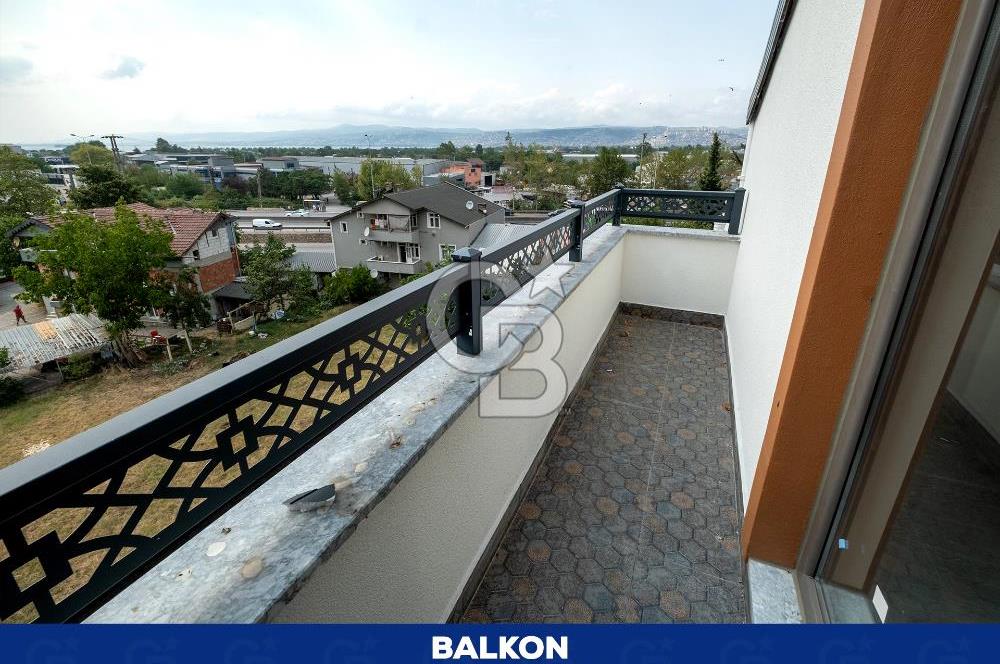 BAŞİSKELE AŞAĞI YUVACIK MAHMUTPAŞA MAH DENİZ MANZARALI 3+1 ÇATI DUBLEKS