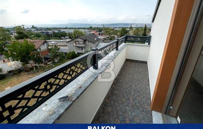 BAŞİSKELE AŞAĞI YUVACIK MAHMUTPAŞA MAH DENİZ MANZARALI 3+1 ÇATI DUBLEKS