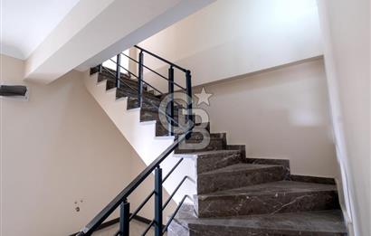 BAŞİSKELE AŞAĞI YUVACIK MAHMUTPAŞA MAH DENİZ MANZARALI 3+1 ÇATI DUBLEKS