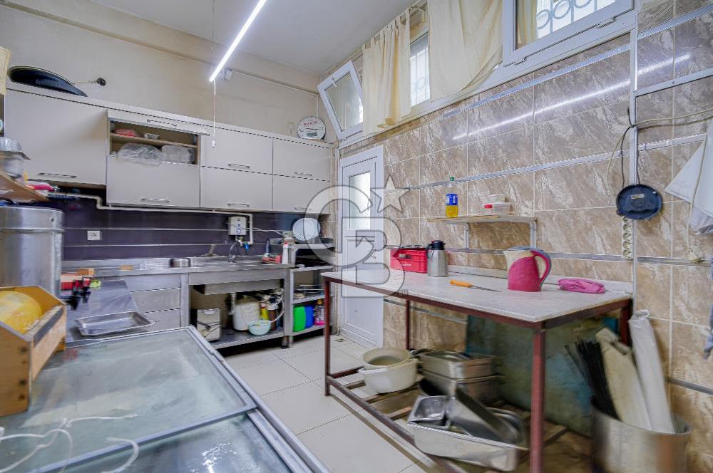 CB YALI'DAN YEŞİLYURT HASTANESİ YAKININDA SATILIK DÜKKAN