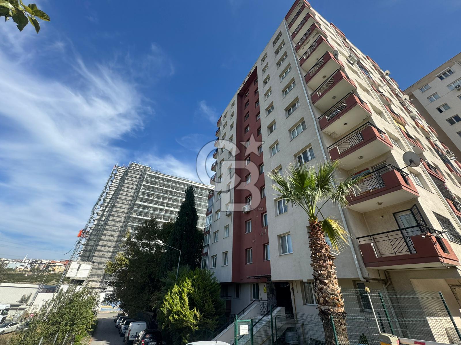 Buca Atatürk Mahallesinde Yatırıma ve Oturuma Uygun 3+1 Daire