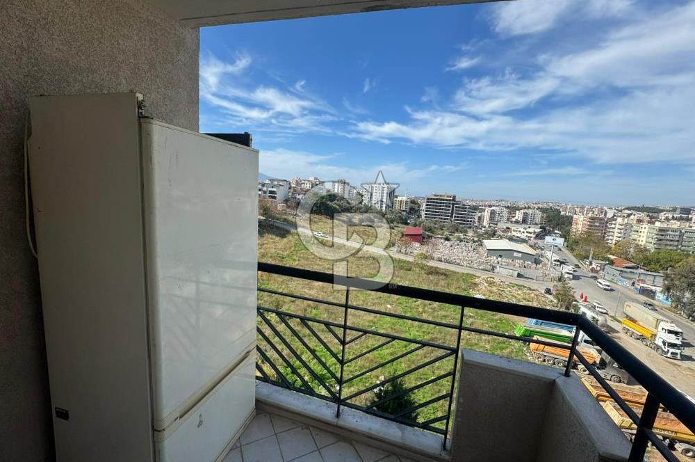 Buca Atatürk Mahallesinde Yatırıma ve Oturuma Uygun 3+1 Daire