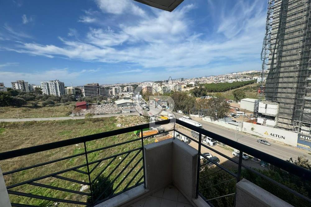 Buca Atatürk Mahallesinde Yatırıma ve Oturuma Uygun 3+1 Daire