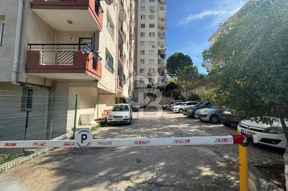 Buca Atatürk Mahallesinde Yatırıma ve Oturuma Uygun 3+1 Daire