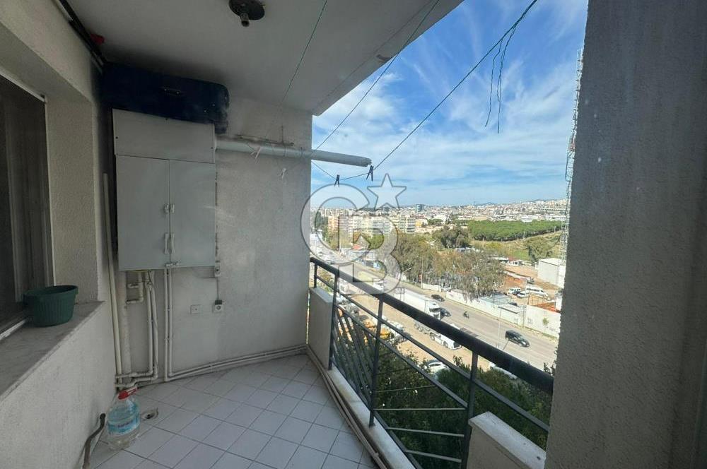 Buca Atatürk Mahallesinde Yatırıma ve Oturuma Uygun 3+1 Daire