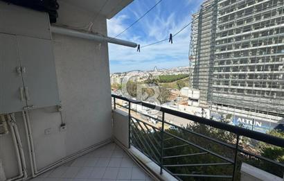 Buca Atatürk Mahallesinde Yatırıma ve Oturuma Uygun 3+1 Daire