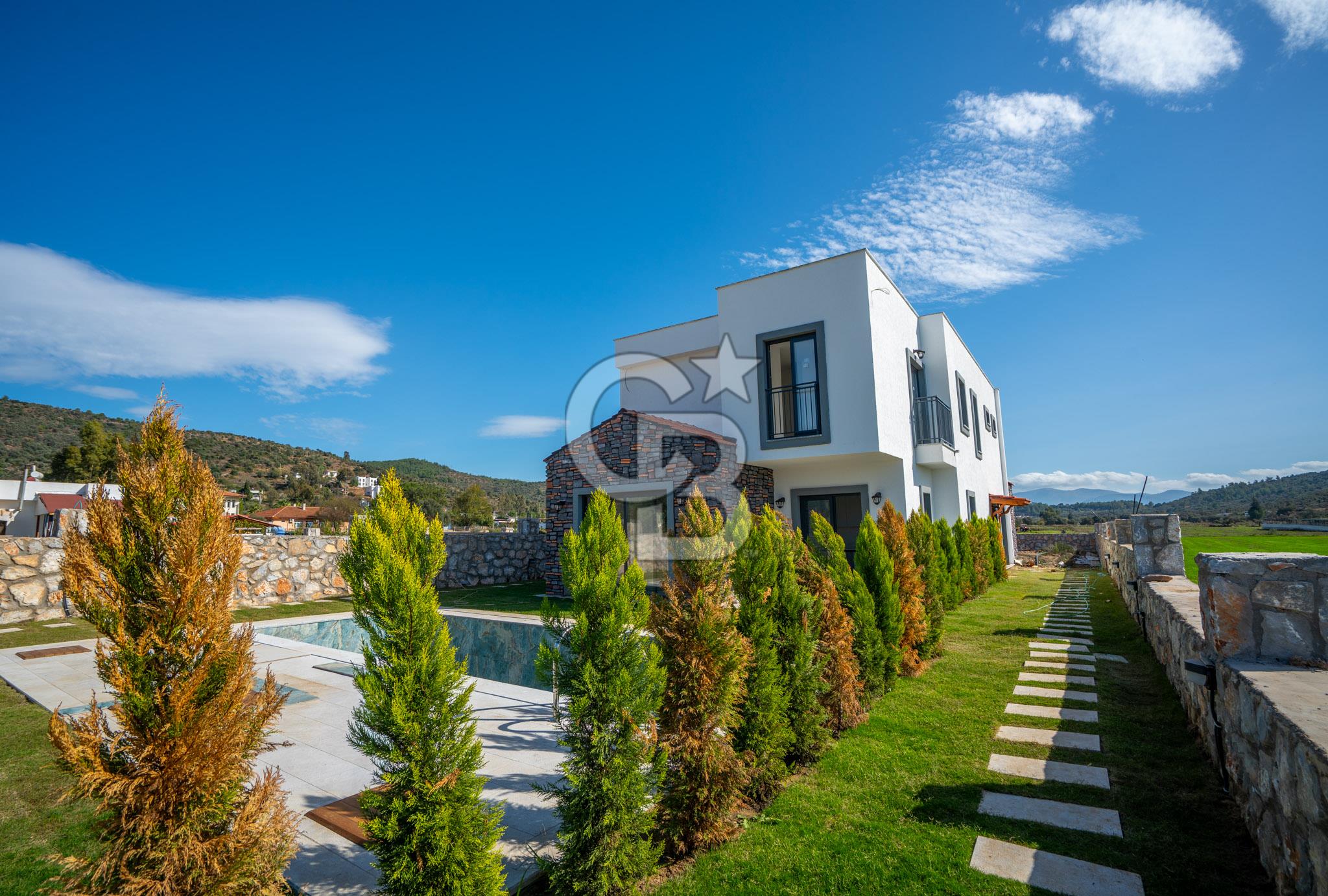 CBMARİNA'DAN DÖRTTEPE'DE BODRUM'A 20 DK GENİŞ BAHÇELİ LÜX VİLLA