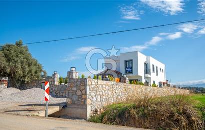 CBMARİNA'DAN DÖRTTEPE'DE BODRUM'A 20DK SATILIK HAVUZLU LÜX VİLLA
