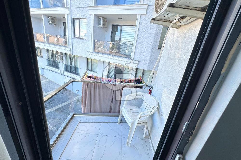 MALTEPE AYDINEVLERDE BALKONLU GENİŞ ODALI 2+1 KÖŞE DAİRE