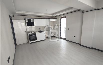 Dikmen İlker Mahallesinde Merkezi Konumda Satılık Sıfır 2+1 Daire 