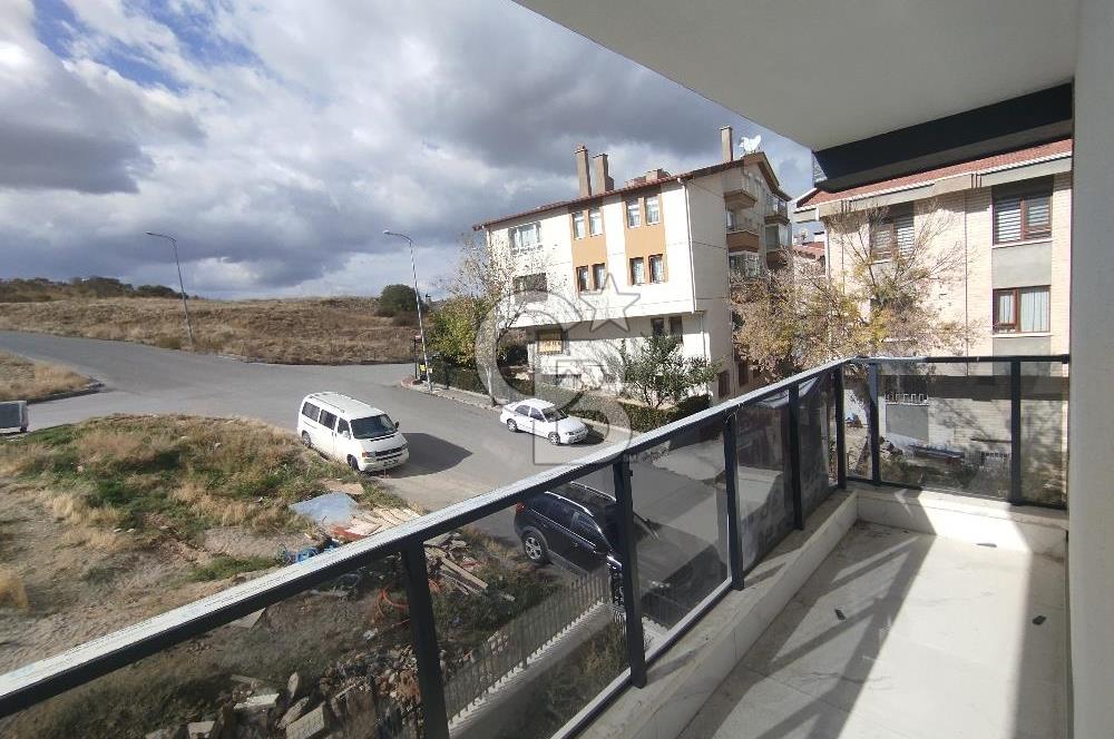 Dikmen İlker Mahallesinde Merkezi Konumda Satılık Sıfır 2+1 Daire 