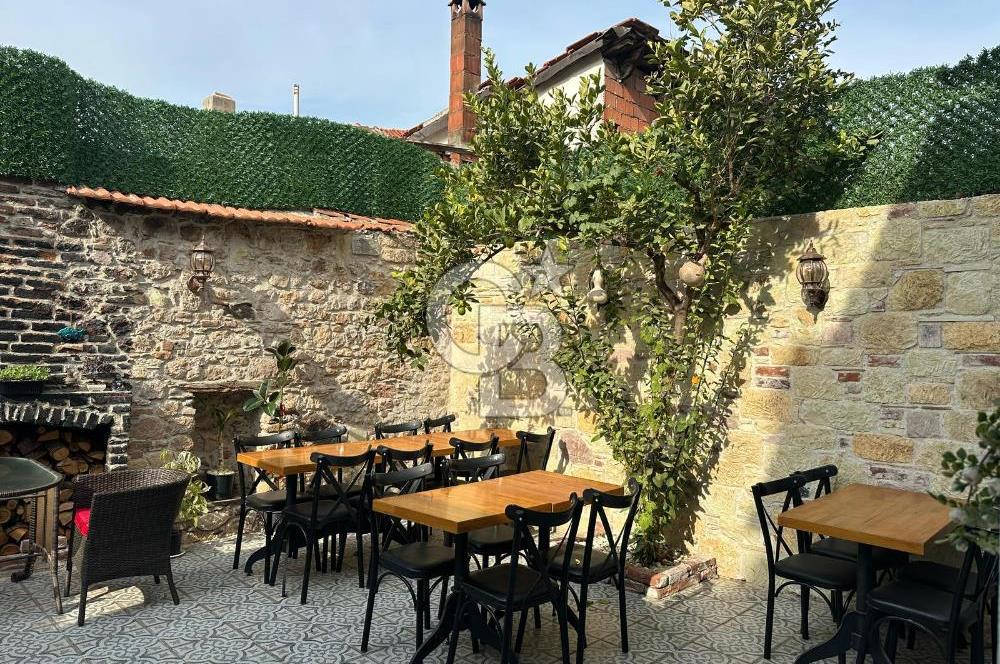 AYVALIK ZEKİ BEY MAHALLESİ 13 NİSAN CADDESİNDE SATILIK TİCARİ