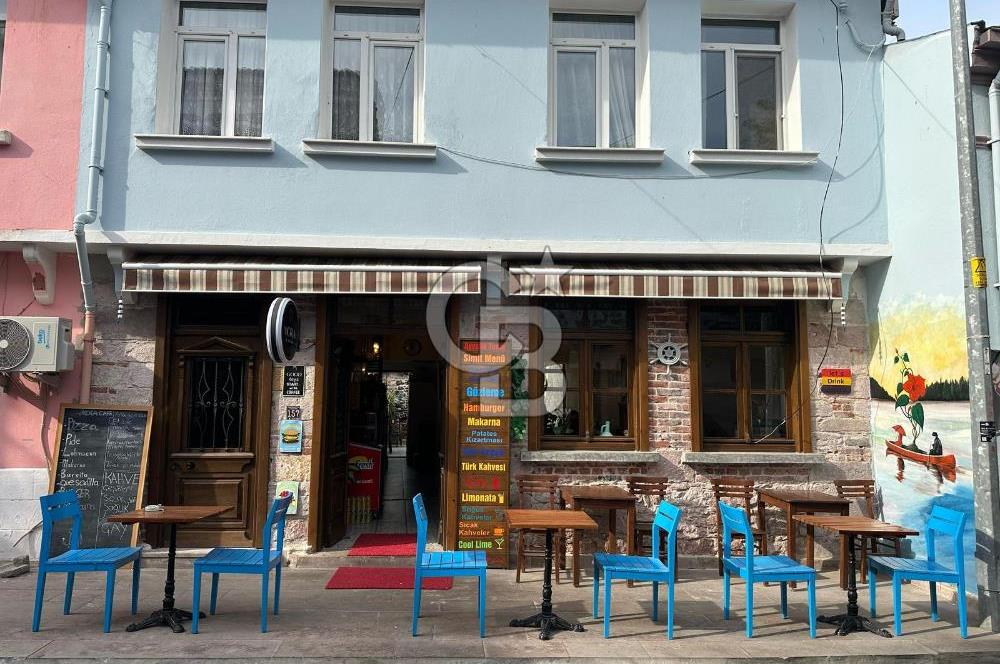 AYVALIK ZEKİ BEY MAHALLESİ 13 NİSAN CADDESİNDE SATILIK TİCARİ