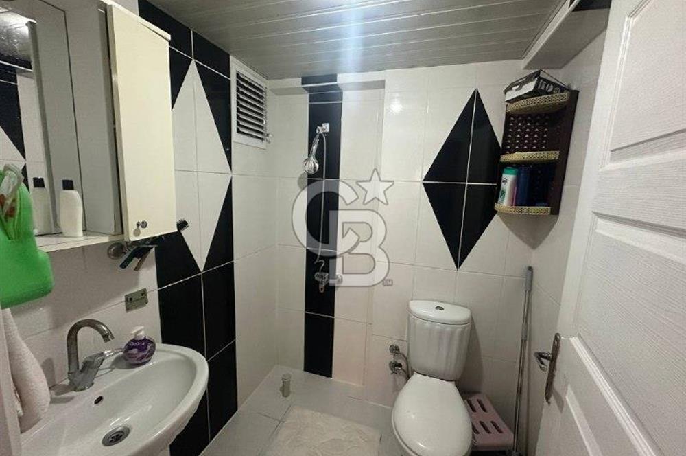 İstasyon Mah. 80 m², 2+1, Yapılı, Kiralık, Yüksek Giriş(Ara Kat)