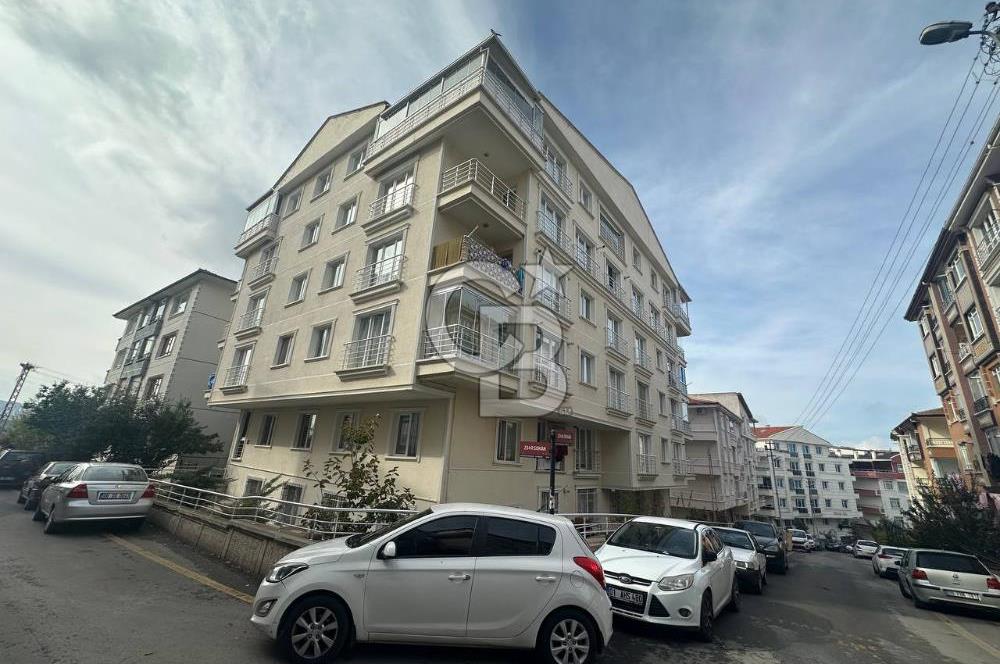 İstasyon Mah. 80 m², 2+1, Yapılı, Kiralık, Yüksek Giriş(Ara Kat)