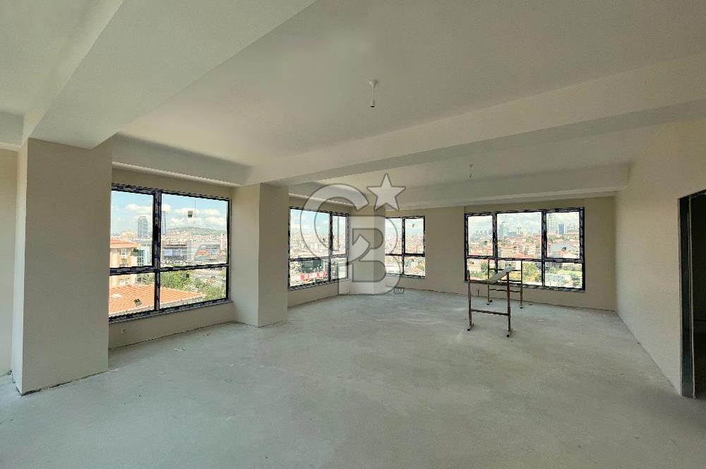 Sahrayıcedit E5'te Sıfır Binada Satılık Ofis Katı 185m² Brüt